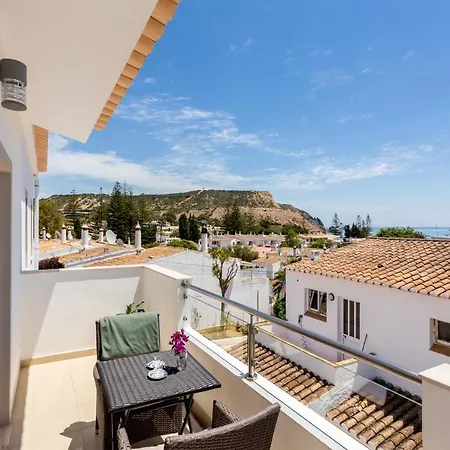 Mariners - Bright And Stylish - Walk To The