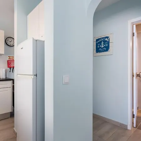 Apartment Mariners - Bright And Stylish - Walk To The Luz
